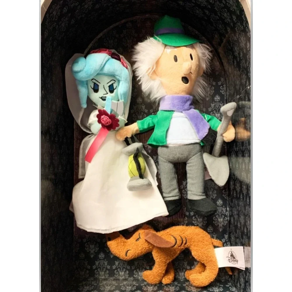 Disney Haunted Mansion Ghost Host + Hostess + Bride +Dog Keeper + Dog EXCLUSIVE